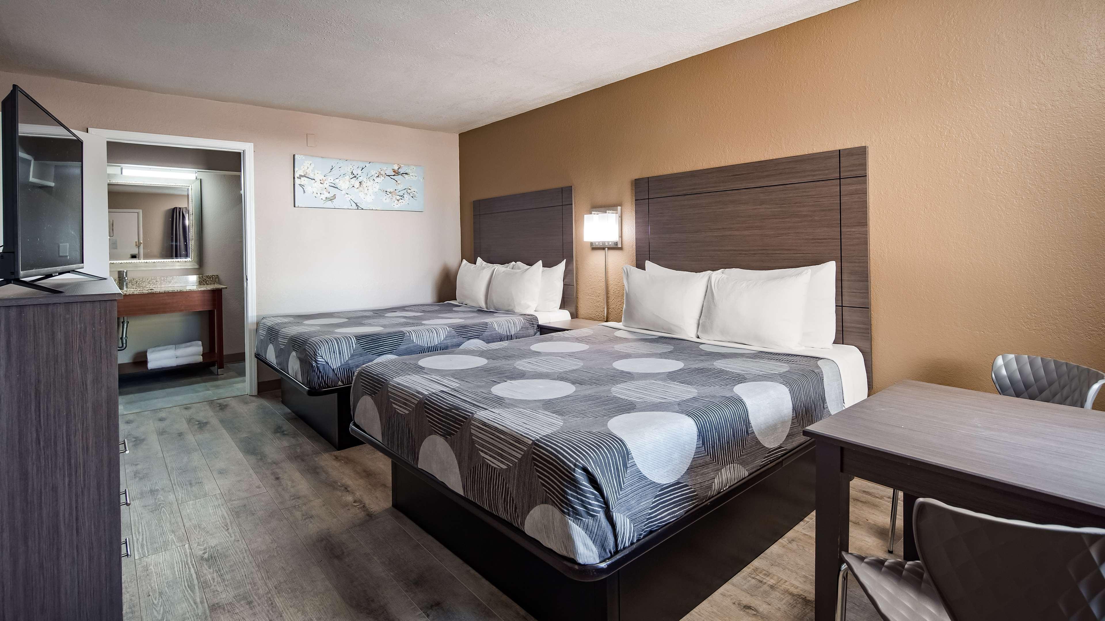 Surestay By Best Western 3* Olathe